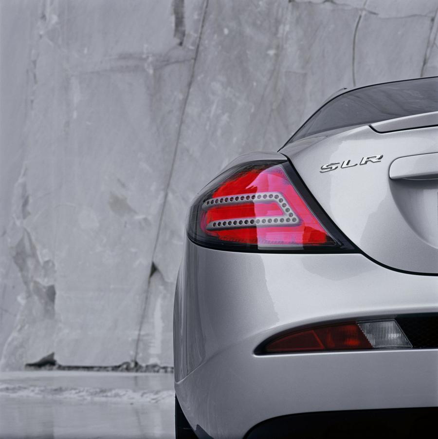 Mercedes-Benz SLR McLaren 2003 года  (фото 269 из 319)
